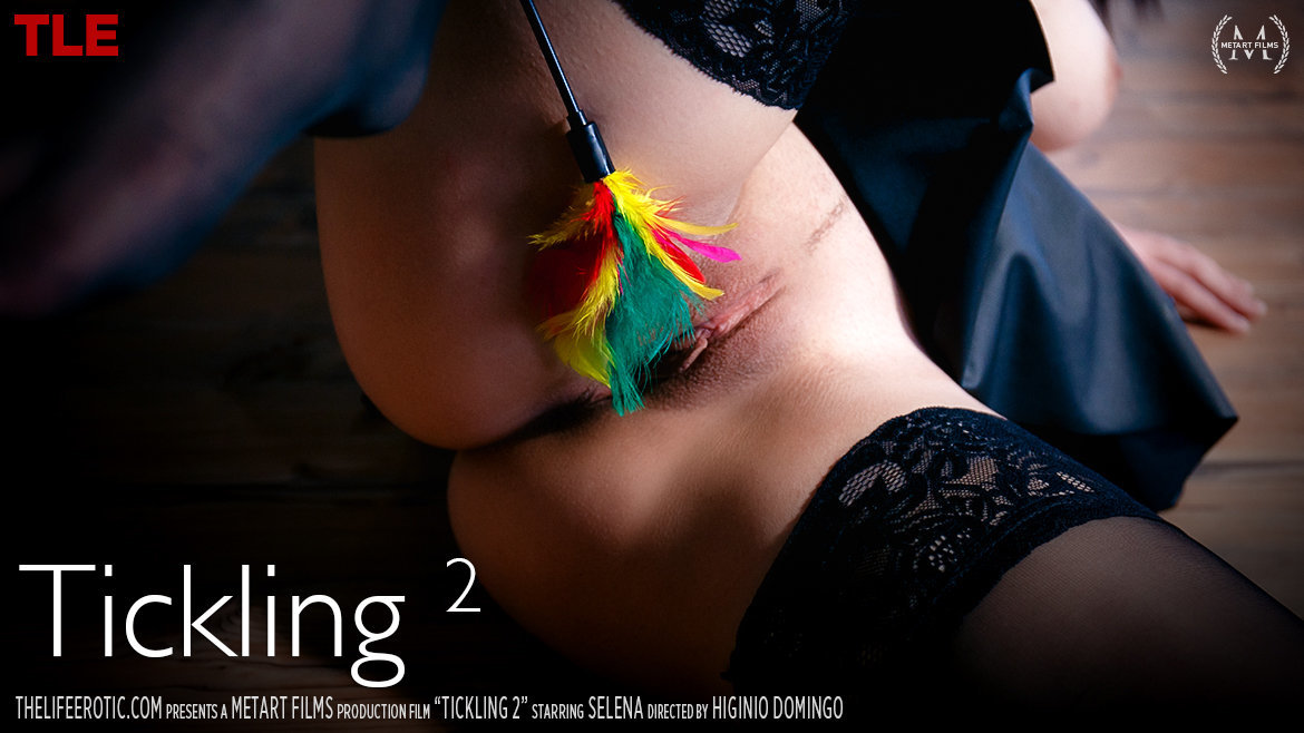 Tickling 2 – Selena